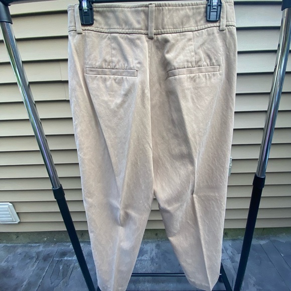 Everlane Tencel Way-High Taper Pant - Picture 8 of 8